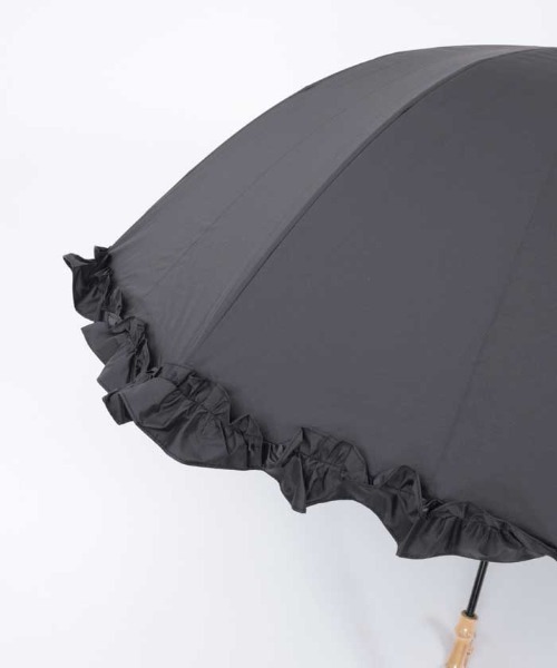 axes femme（アクシーズファム）の「フリル使い晴雨兼用ショート傘（長傘・レディース・ブラック/グレイッシュベージュ/キナリ・FREE）」の18枚目の写真