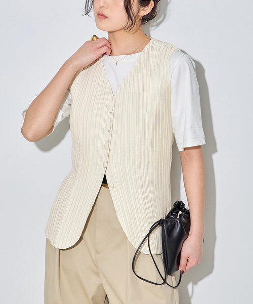 Gongdid Design(ゴンディッドデザイン)の「【Gongdid Design】 Carry Over_Denim_Vest:ベスト(ベスト・レディース・アイボリー/ブラック・FREE)」の10枚目の写真