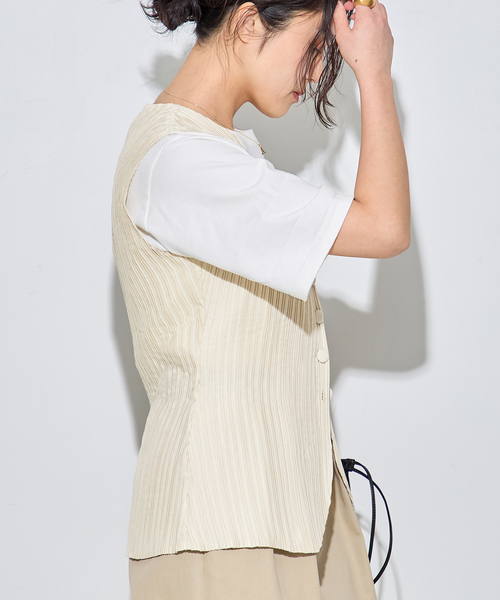 Gongdid Design(ゴンディッドデザイン)の「【Gongdid Design】 Carry Over_Denim_Vest:ベスト(ベスト・レディース・アイボリー/ブラック・FREE)」の11枚目の写真
