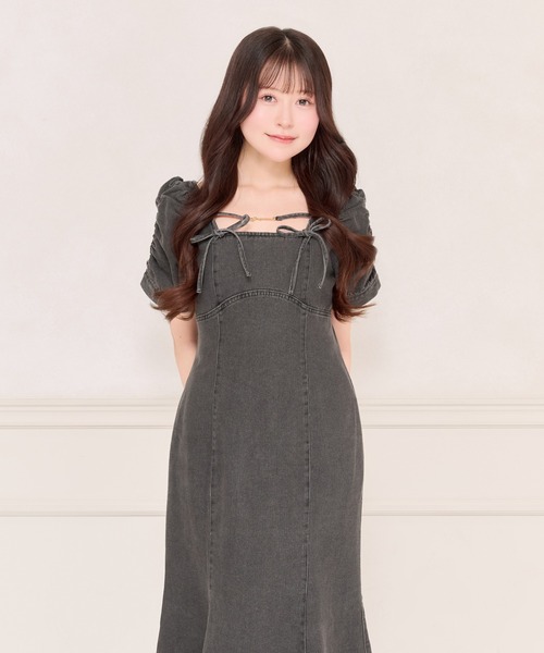 apres jour(アプレジュール)の「フロントチャームデニムマーメイドワンピース(ワンピース・レディース・ブラック系その他/ネイビー・MEDIUM/X-LARGE/SMALL)」の4枚目の写真