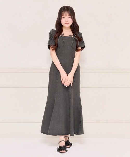 apres jour(アプレジュール)の「フロントチャームデニムマーメイドワンピース(ワンピース・レディース・ブラック系その他/ネイビー・MEDIUM/X-LARGE/SMALL)」の5枚目の写真