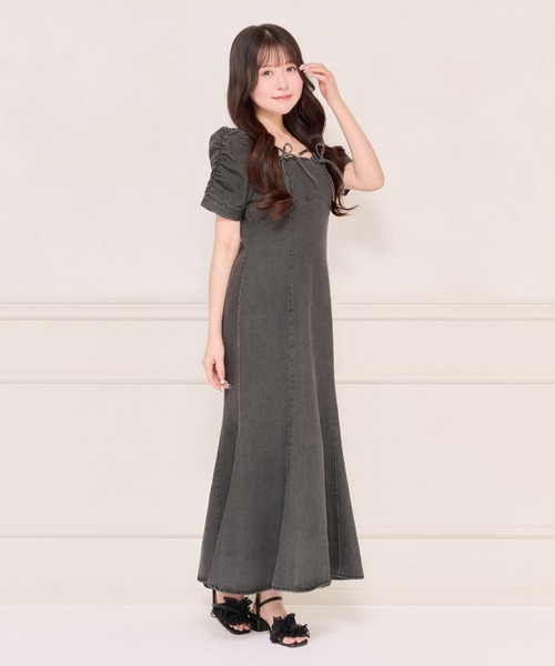 apres jour(アプレジュール)の「フロントチャームデニムマーメイドワンピース(ワンピース・レディース・ブラック系その他/ネイビー・MEDIUM/X-LARGE/SMALL)」の6枚目の写真