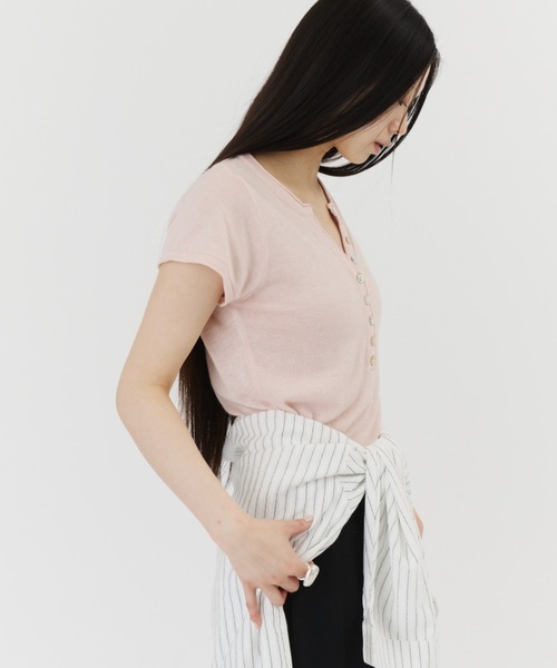 DFFUR.（ディフル）の「キャップスリーブキーネックTEE（Tシャツ/カットソー・レディース・チャコールグレー/アイボリー/ピンク・FREE）」の14枚目の写真