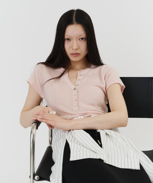 DFFUR.（ディフル）の「キャップスリーブキーネックTEE（Tシャツ/カットソー・レディース・チャコールグレー/アイボリー/ピンク・FREE）」の19枚目の写真