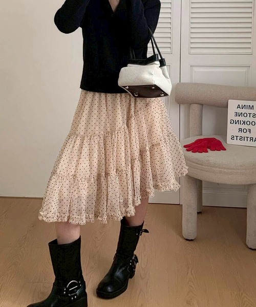 leune（ルネ）の「アシンメトリードットチュールティアードスカート（スカート・レディース・ベージュ/ブラック・FREE）」の21枚目の写真