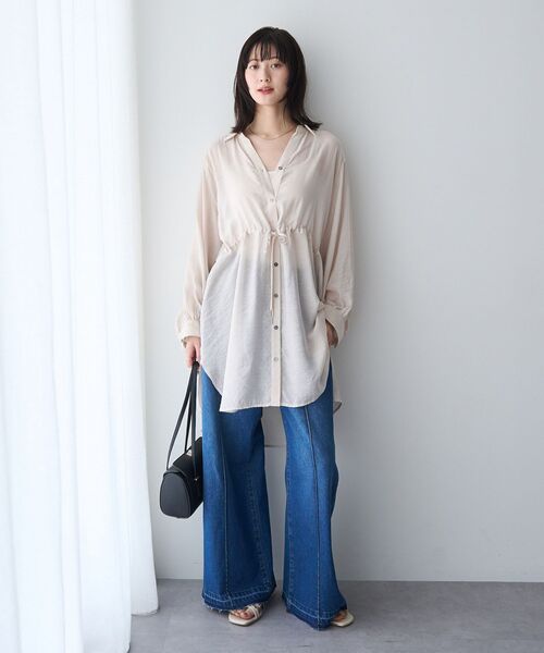 YECCA VECCA（イェッカヴェッカ）の「【尾崎紗代子さん着用】綿麻バギーデニムパンツ（デニムパンツ・レディース・インディゴブルー/ライトインディゴブルー・M/S）」の15枚目の写真