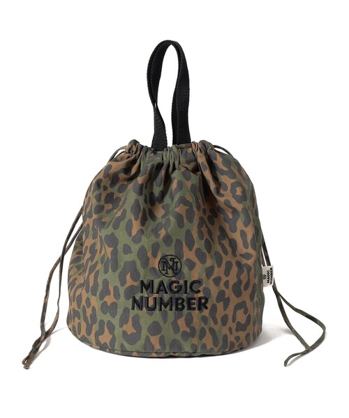 BEAMS GOLF(ビームスゴルフ)の「【別注】MAGIC NUMBER / レオパード 巾着型 カートバッグ(トートバッグ・レディース・ブラック/ブラウン・ONE SIZE)」の2枚目の写真