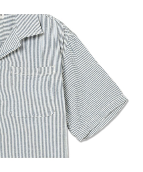 GUESS JEANS(ゲスジーンズ)の「GUESS JEANS Boxy Camp Shirt シャツ(シャツ/ブラウス・メンズ・カーキ/ライトブルー・MEDIUM/LARGE/SMALL/X-LARGE/XX-LARGE)」の4枚目の写真