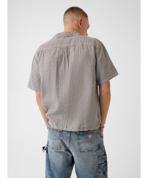 GUESS JEANS(ゲスジーンズ)の「GUESS JEANS Boxy Camp Shirt シャツ(シャツ/ブラウス・メンズ・カーキ/ライトブルー・MEDIUM/LARGE/SMALL/X-LARGE/XX-LARGE)」の10枚目の写真