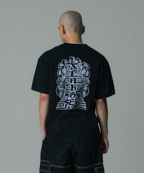 XLARGE(エクストララージ)の「SKULL TOWER S/S TEE(Tシャツ/カットソー・メンズ・ブラック/ホワイト/ネイビー・XL/L/M/S)」の3枚目の写真