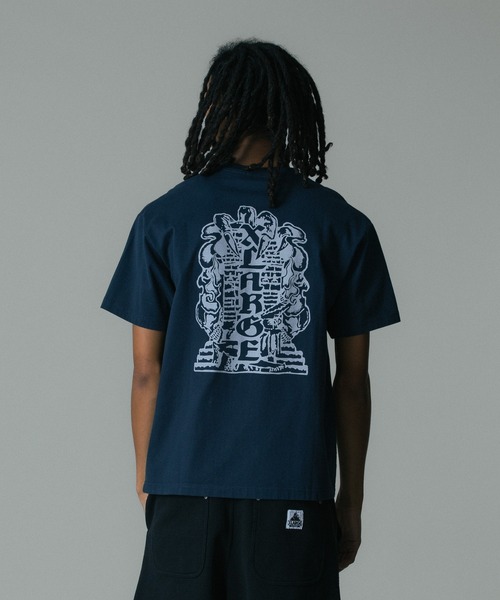 XLARGE(エクストララージ)の「SKULL TOWER S/S TEE(Tシャツ/カットソー・メンズ・ブラック/ホワイト/ネイビー・XL/L/M/S)」の6枚目の写真