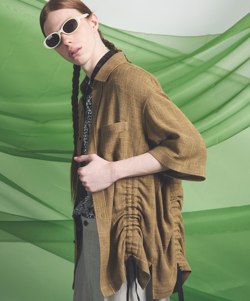 MAISON SPECIAL(メゾンスペシャル)の「《UNISEX》Dry KARAMI Mesh Prime-Over Asymmetric Shirred Shirt/ドライカラミメッシュプライムオーバーアシンメトリーシャーリングシャツ【MAISON SPECIAL/メゾンスペシャル】(シャツ/ブラウス・メンズ・ブラック/ブラウン・0/1/2)」の8枚目の写真