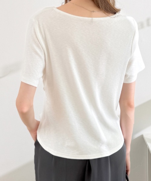 Ada.(エイダ)の「アシンメトリー ドレープ デコルテカッティング サイドボタン ギャザー カットソー(Tシャツ/カットソー・レディース・イエロー/ブルー/ブラック/ホワイト・FREE)」の8枚目の写真