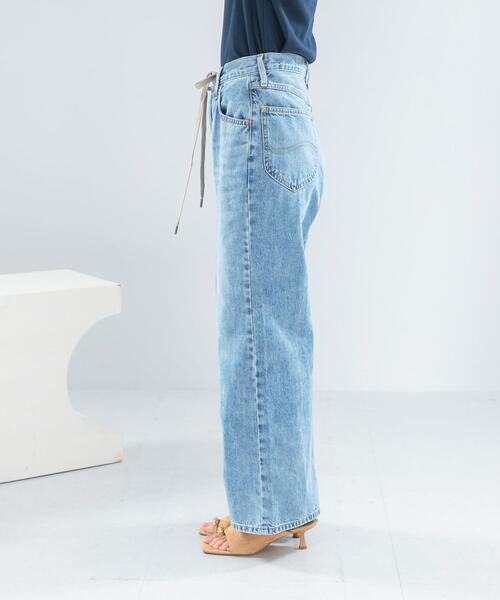 URBAN RESEARCH ROSSO WOMEN(アーバンリサーチ ロッソ)の「『別注』Lee×ROSSO STRING DENIM PANTS(デニムパンツ・レディース・ライトインディゴブルー/インディゴブルー・MEDIUM/SMALL/X-SMALL)」の11枚目の写真