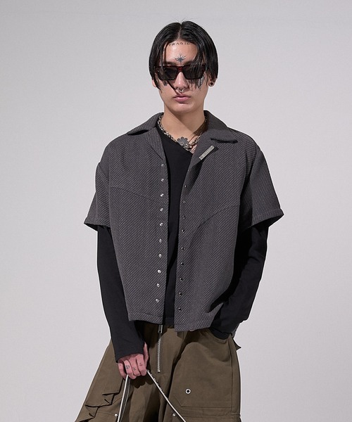 CREO STORE(クレオストア)の「Stud Open Collar Shirt/スタッズオープンカラーシャツ(シャツ/ブラウス・メンズ・グレー/ブラック・1/2)」の1枚目の写真