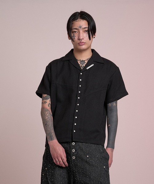 CREO STORE(クレオストア)の「Stud Open Collar Shirt/スタッズオープンカラーシャツ(シャツ/ブラウス・メンズ・グレー/ブラック・1/2)」の16枚目の写真
