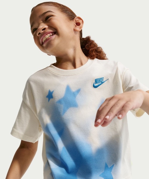 NIKE（ナイキ）の「ナイキ NIKE ナイキ YTH NSW ボクシー スター S/S Tシャツ（Tシャツ/カットソー・キッズ・サーモンピンク/オフホワイト・130cm/140cm/150cm/160cm）」の4枚目の写真
