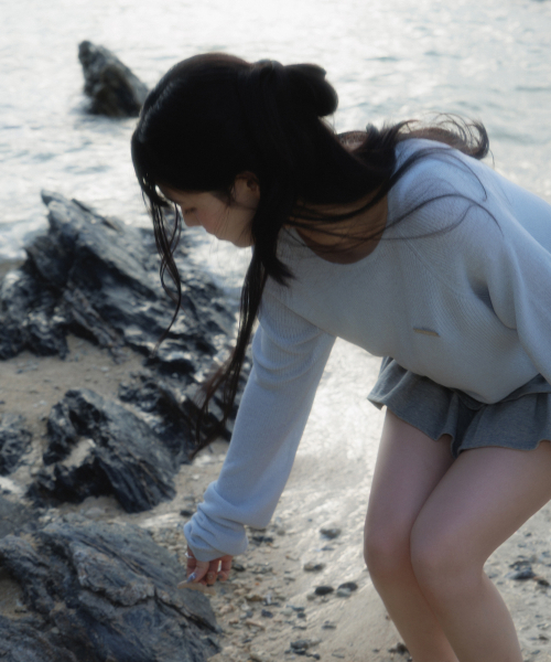 ROSEFRANTZ（ロゼフランツ）の「Boatneck Sheer Basic Knit [Sky Blue]（ニット/セーター・レディース・スカイブルー・OS）」の5枚目の写真