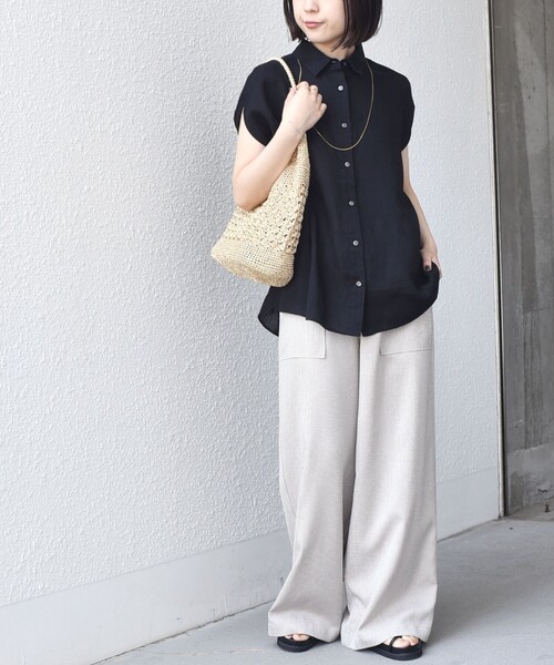 SHIPS Colors(シップス カラーズ)の「SHIPS Colors:〈洗濯機可能〉ユーロリネン (EURO Linen) フレンチスリーブ ビッグ シャツ◇(シャツ/ブラウス・レディース・オフホワイト/イエロー/ライトブルー/ブラック・ONE SIZE)」の9枚目の写真