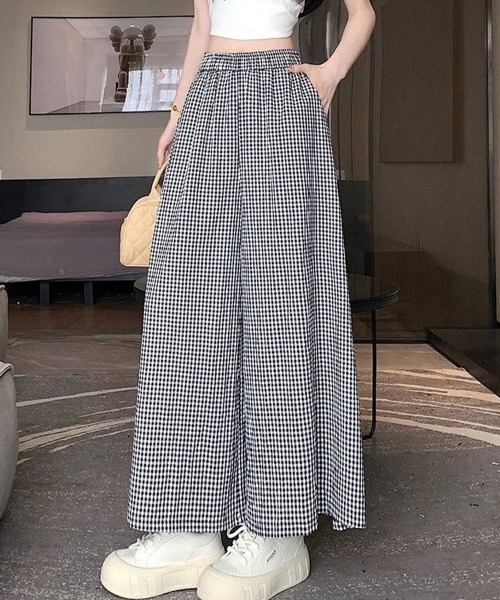 mielu（ミエル）の「ギンガムチェックワイドフレアパンツ（その他パンツ・レディース・ブラック・LARGE/MEDIUM/SMALL）」の5枚目の写真