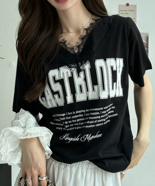 Ada.（エイダ）の「ロゴ プリント レース Vネック Tシャツ（Tシャツ/カットソー・レディース・オフホワイト/ブラック/ブルー・FREE）」の15枚目の写真
