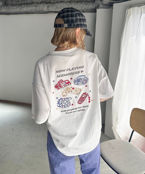 DOUBLE NAME(ダブルネーム)の「00’s Gadges刺しゅうTEE(Tシャツ/カットソー・レディース・オフホワイト/オレンジ/ブラック系・FREE)」の4枚目の写真