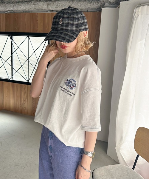 DOUBLE NAME(ダブルネーム)の「00’s Gadges刺しゅうTEE(Tシャツ/カットソー・レディース・オフホワイト/オレンジ/ブラック系・FREE)」の6枚目の写真