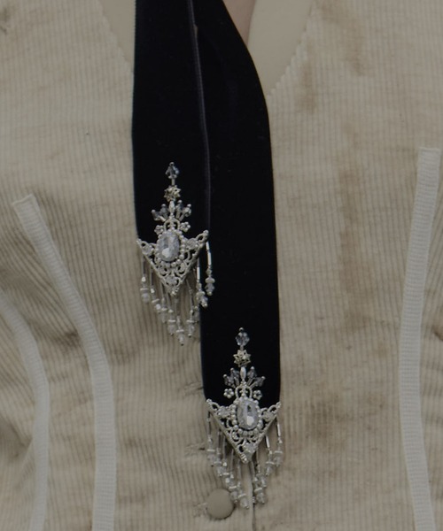 tanakadaisuke（タナカダイスケ）の「【tanakadaisuke/タナカダイスケ】crystal silver tip velvet long ribbon/クリスタルシルバーチップベルベットロングリボン（その他ヘアアクセサリー・レディース・ブラック・FREE）」の4枚目の写真