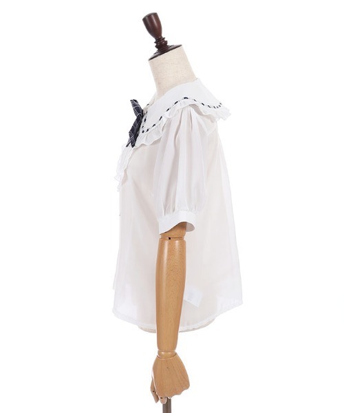 axes femme POETIQUE（アクシーズファムポエティック）の「ブローチ付ハシゴレース衿ＢＬ（シャツ/ブラウス・レディース・ホワイト/ピンク/キナリ・MEDIUM）」の15枚目の写真