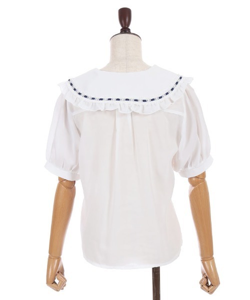 axes femme POETIQUE（アクシーズファムポエティック）の「ブローチ付ハシゴレース衿ＢＬ（シャツ/ブラウス・レディース・ホワイト/ピンク/キナリ・MEDIUM）」の16枚目の写真