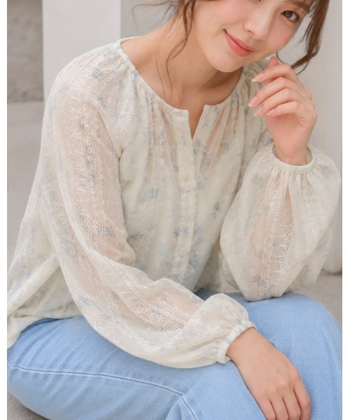 FAZVY（ファズビー）の「シアー花柄ブラウス（シャツ/ブラウス・レディース・ホワイト・M）」の9枚目の写真