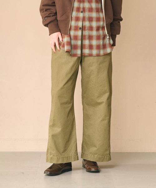 kha:ki(カーキ)の「「KHA:KI / カーキ」TYPE-45 TROUSERS(その他パンツ・レディース・オリーブ/ベージュ/グレイッシュベージュ/ブラック・1/2)」の4枚目の写真