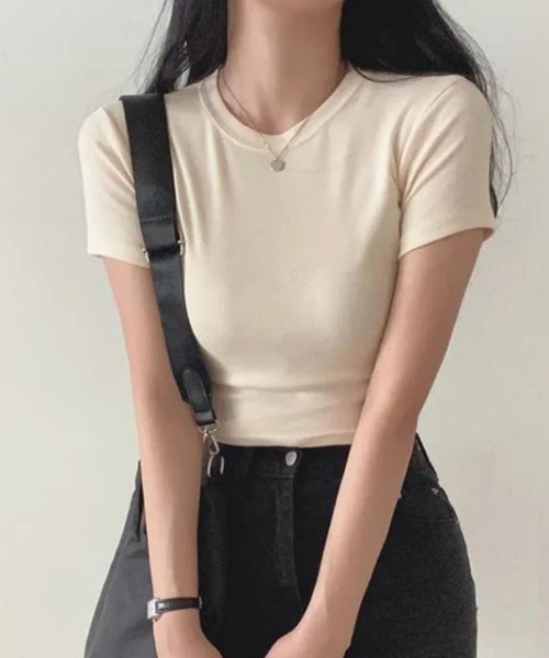 semplice(センプリチェ)の「Tシャツ【韓国ファッション】(Tシャツ/カットソー・レディース・グレー/ブラック/ベージュ/ホワイト・F)」の5枚目の写真