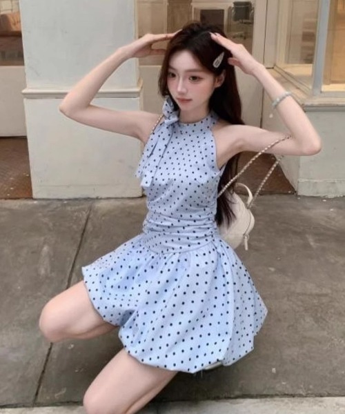 Sibra(シブラ)の「ドット柄リボンネックバルーンミニワンピース(ワンピース・レディース・ブルー・M)」の14枚目の写真