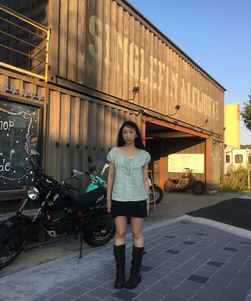 TWEE(トゥウィー)の「オトンピンタックキャップスリーブ半袖ブラウス(シャツ/ブラウス・レディース・ブラック/ミント/アイボリー・FREE)」の9枚目の写真