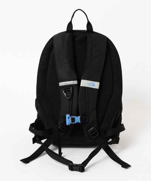 こども ビームス(コドモビームス)の「THE NORTH FACE / キッズ スモールデイ 2026FW(15L)(バックパック/リュック・キッズ・ブルー/ピンク/ブラック・ONE SIZE)」の9枚目の写真
