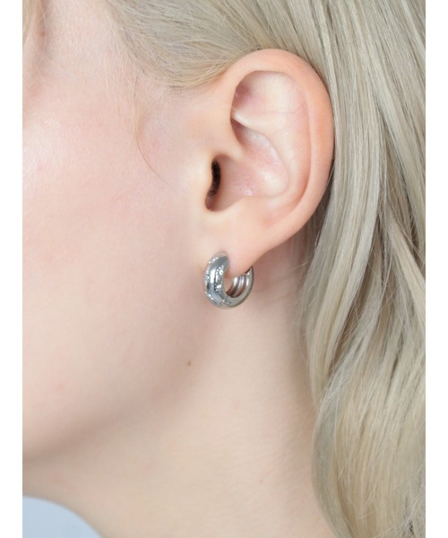 Bilan(ビラン)の「( 金属アレルギー軽減 サージカルステンレス ) ステラワンタッチフープピアス / 【BILAN】 Stella One Touch Hoop Pierce(ピアス(両耳用)・レディース・ゴールド/シルバー・FREE)」の5枚目の写真