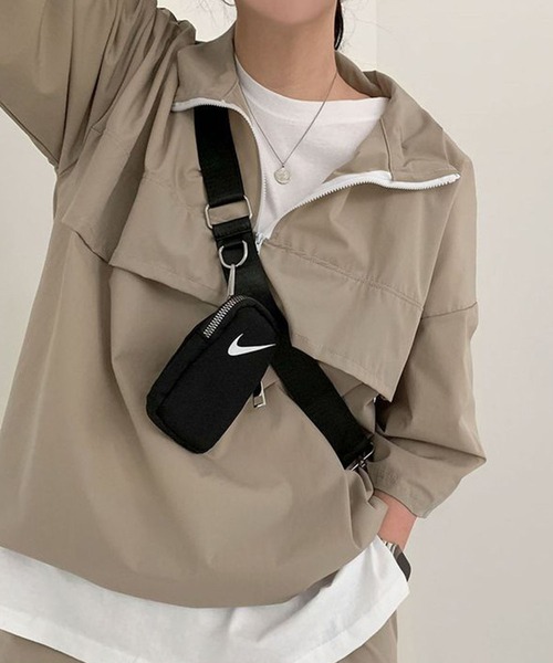 meJane(ミージェーン)の「ハーフジッププルオーバー × ショートパンツ セットアップ(セットアップ・レディース・ブラック/クリーム/グレー・FREE)」の9枚目の写真