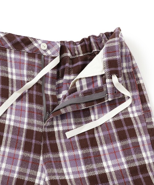 BEAMS BOY(ビームスボーイ)の「ボーイ ワーク チェック パンツ(その他パンツ・レディース・グレー/アイボリー/パープル・1/2)」の6枚目の写真