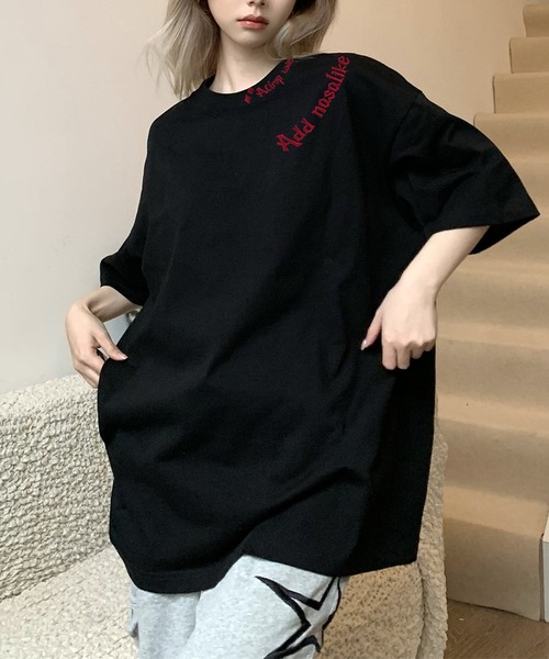 Songe(ソンジュ)の「ワンポイントロゴ刺しゅう半袖Tシャツ(Tシャツ/カットソー・レディース・ホワイト/ブラック・M/L)」の10枚目の写真