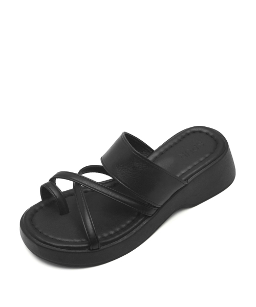 SPUR(シュプール)の「Croll Strap フラットフォームサンダル プラットフォーム5cm -US9067 (3色)(サンダル・レディース・ブラック/シルバー/アイボリー・40/38/39/35/36/37)」の17枚目の写真