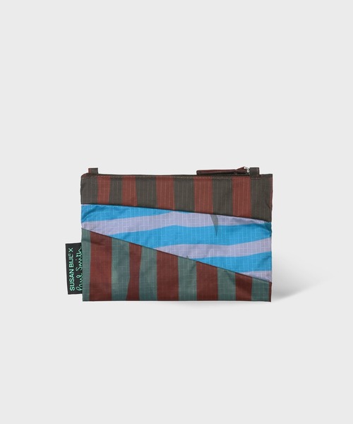 Paul Smith(ポールスミス)の「Susan Bijl x Paul Smith "The New Pouch" Small【553451 BIJLPS】(ポーチ・メンズ・ライトインディゴブルー/ベージュ・FREE)」の6枚目の写真