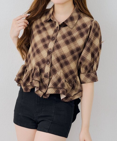 Another Branch olive des olive(アナザーブランチオリーブデオリーブ)の「裾フリルペプラムブラウス(シャツ/ブラウス・レディース・ホワイト系その他/ブラック系その他/ブラウン/ネイビー・FREE)」の3枚目の写真