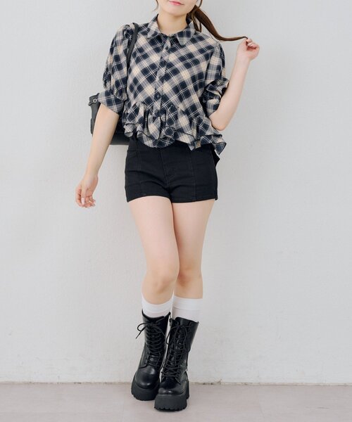 Another Branch olive des olive(アナザーブランチオリーブデオリーブ)の「裾フリルペプラムブラウス(シャツ/ブラウス・レディース・ホワイト系その他/ブラック系その他/ブラウン/ネイビー・FREE)」の14枚目の写真