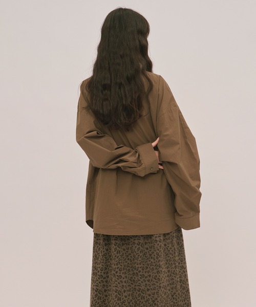 loin nuit(ロワンニュイ)の「nuance button ribbon shirt / ニュアンスボタンリボンシャツ(シャツ/ブラウス・レディース・アイボリー/ブラウン/ライトブルー/ブラック・FREE)」の16枚目の写真