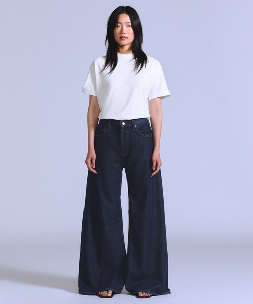 Levi's(リーバイス)の「Levi's/リーバイス BLUETAB(TM) MAX LOOSE 5ポケットジーンズ(デニムパンツ・レディース・ダークインディゴブルー・26inch/27inch/28inch/23inch/24inch/25inch)」の2枚目の写真