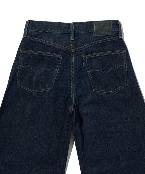 Levi's(リーバイス)の「Levi's/リーバイス BLUETAB(TM) MAX LOOSE 5ポケットジーンズ(デニムパンツ・レディース・ダークインディゴブルー・26inch/27inch/28inch/23inch/24inch/25inch)」の10枚目の写真