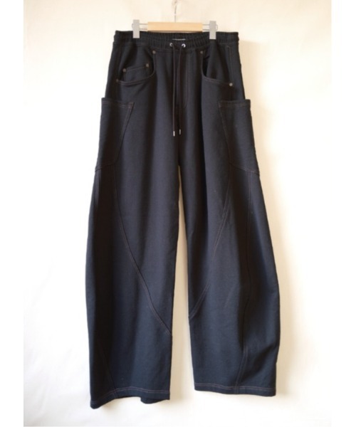 KHOKI(コッキ)の「【KHOKI/コッキ】26fw-p-13 3D cutting sweat pants(スウェットパンツ・メンズ・アイボリー/ブラック・3/2/1)」の6枚目の写真
