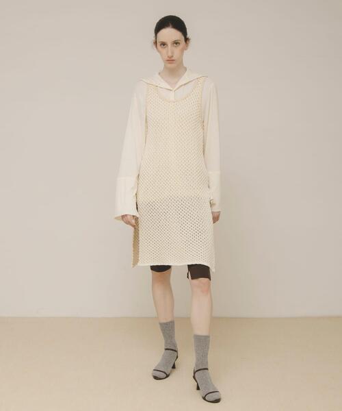 LAATO(ラート)の「cut cardigan(カーディガン/ボレロ・レディース・ブラック/アイボリー・FREE)」の8枚目の写真