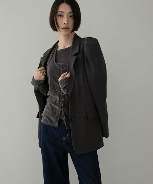 ANF.MUU(アンフムー)の「ショルダータックテーラードジャケット(テーラードジャケット・レディース・ベージュ/チャコールグレー・FREE)」の12枚目の写真